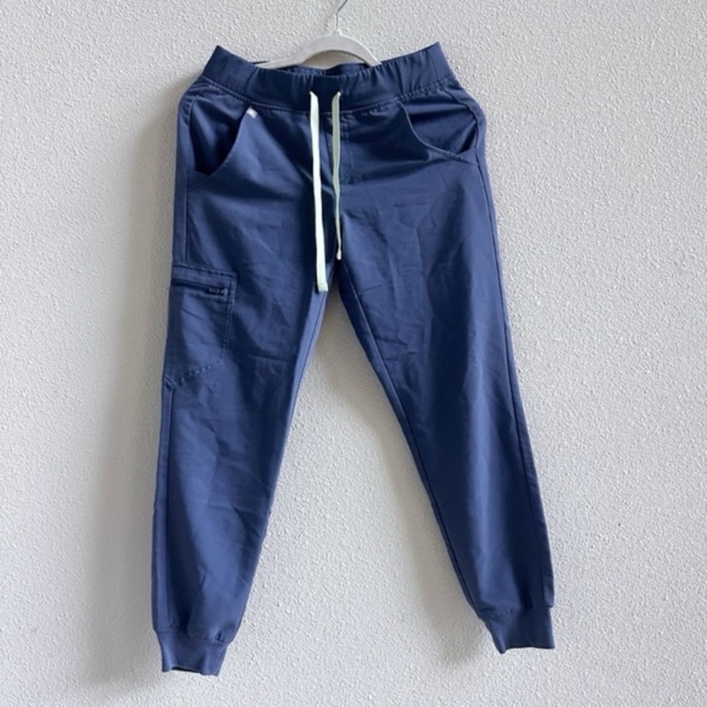 FIGS Zamora Jogger Scrub Pants Womens XS Pet Navy Blue Excellent Cargo Pockets